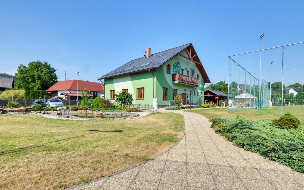 Restaurace A Penzion Kamenec Jilešovice Exteriör bild